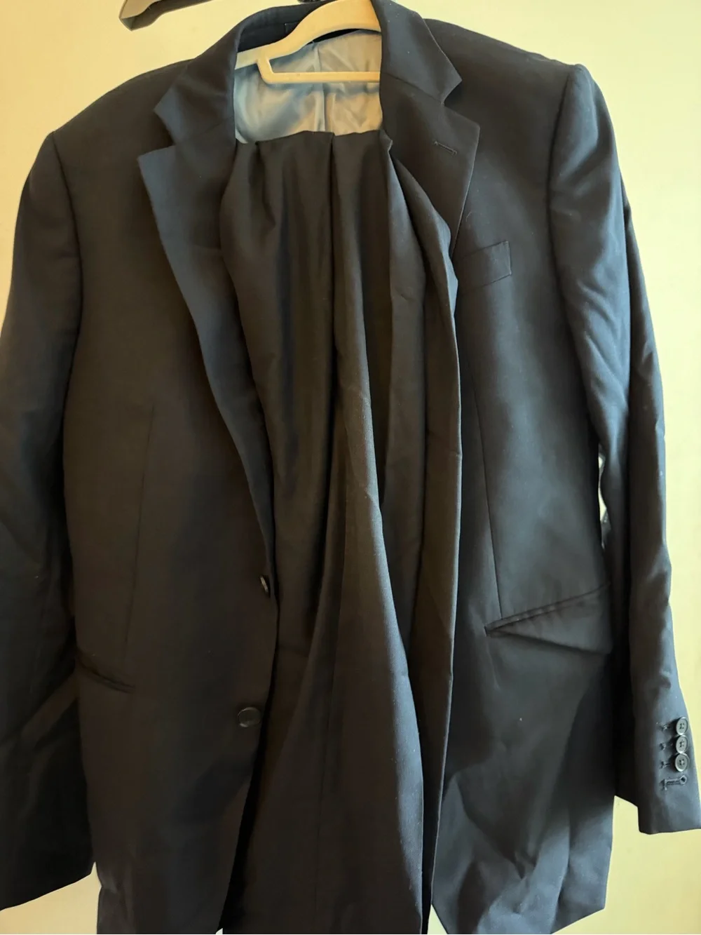 Charles Tyrwhitt Men's Black Single-Breasted Suit Jacket